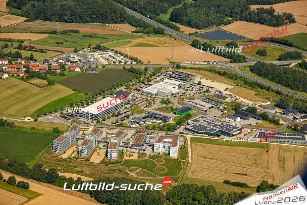 Das Luftbild zeigt :  Ursensollen - Die Luftaufnahme wurde 2024 vom UL-Flugzeug aus erstellt ( keine Drohne ) - Hochauflösende Luftaufnahme - Für grossformatige Ausdrucke geeignet. Die Geschenkidee !Mit Lizenz und Bildrechte bestellbar