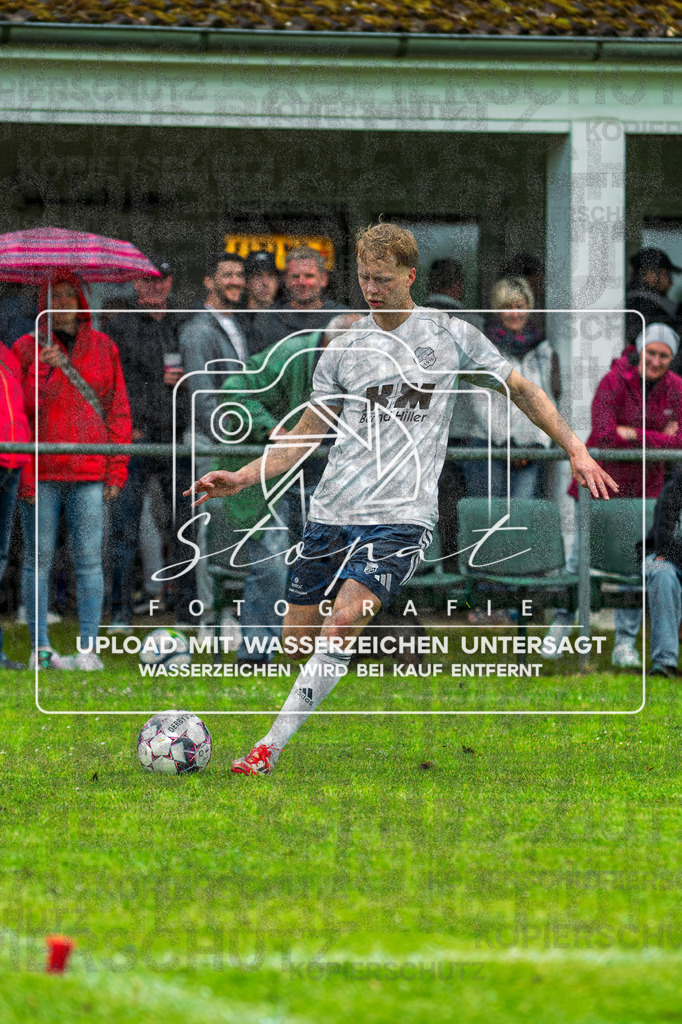 Final Kreispokal HK - Germania Walsrode vs. TSV Wietzendorf | Oskar Maxim Lenz (Germania Walsrode #21); Finale Kreispokal HK - Germania Walsrode vs. TSV Wietzendorf am 07.06.2026 in Sportplatz Alter Schulweg, Schülern - Realisiert mit Pictrs.com