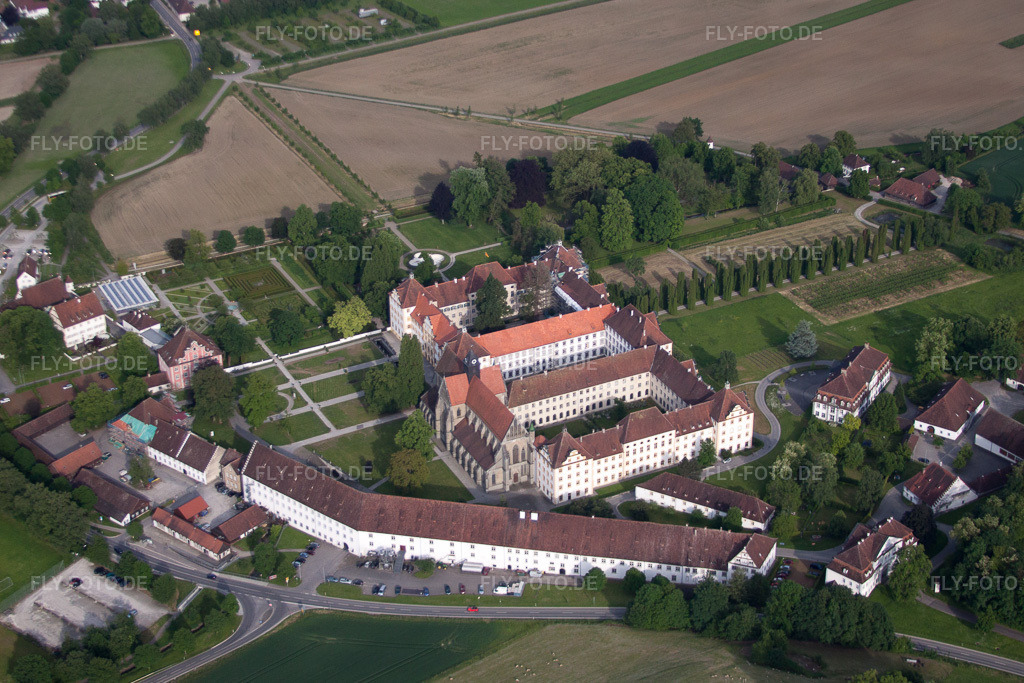 Luftbild: Schule Schloss Salem am Schlossbezirk im Ortsteil Stefansfeld in Salem im Bundesland Baden-Württemberg in Deutschland. – Foto: IMG_57599.jpg vom 08.06.2013 durch Werner Riehm/FLY-FOTO.de – Auflösung des Originals: 3999 x 2666 px