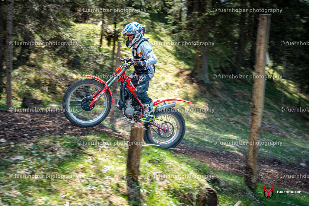 fuernholzer_250501-C1-712 | Fotografische Impressionen von der Red Stag Enduro Extreme by fuernholzer-photography.com. Endurosport in Österreich fotografisch festgehalten von fuernholzer. Auftragsfotografie für Private, Gewerbefotos und Industriefotografie. Eventfotografie, Sportfotografie und Motorsportfotografie. Anbieter von Fotoworkshops, Fototraining, fotografischen Vorträgen und Fotoseminaren.