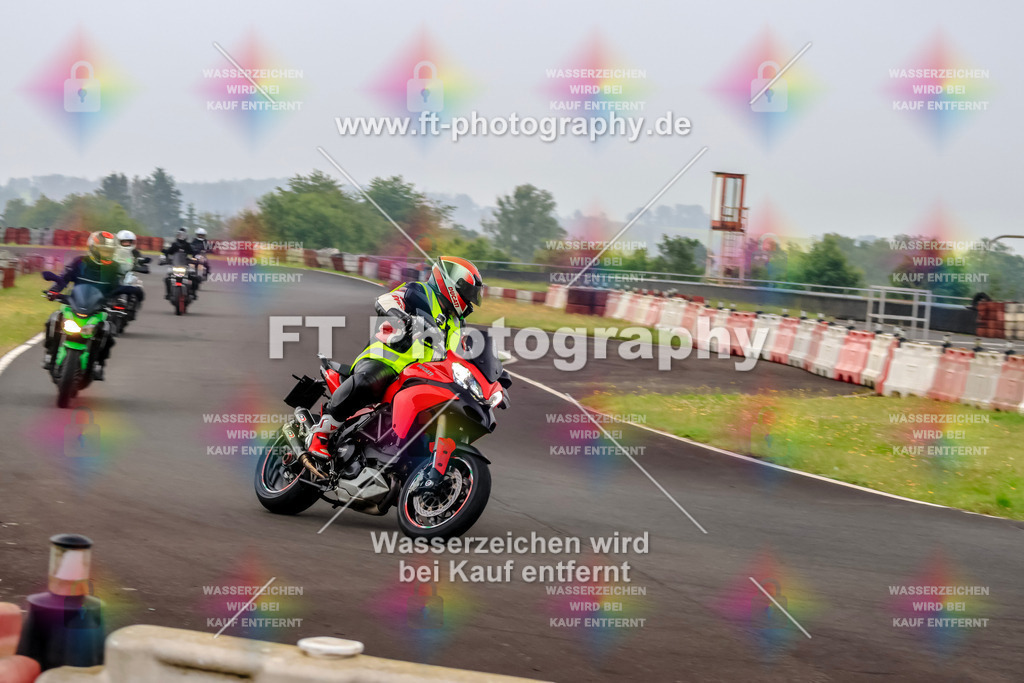 _TCM2801 | Hier findet Ihr Bilder von Touristenfahrten auf der Nürburgring Nordschleife oder von anderen Veranstaltungen die ich besucht habe. Viel Spass beim Durch Schauen 