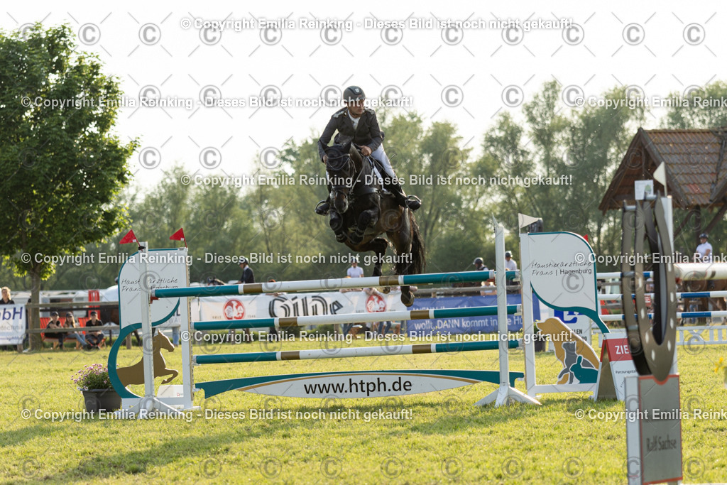 CL5A1299 | Emilia Reinking Fotografie - Realisiert mit Pictrs.com