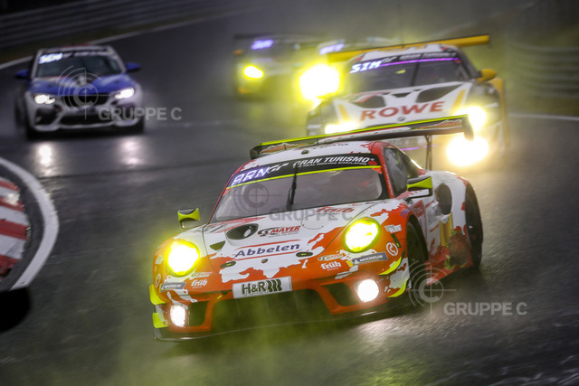 24hNbr20_066945JB_TU | ADAC TOTAL 24h Nürburgring 2020 - Foto: Gruppe C Photography; #031 Porsche 911 GT3 R, Frikadelli Racing Team: Maxime Martin, Lars Kern, Lance David Arnold, Mathieu Jaminet - Realisiert mit Pictrs.com
