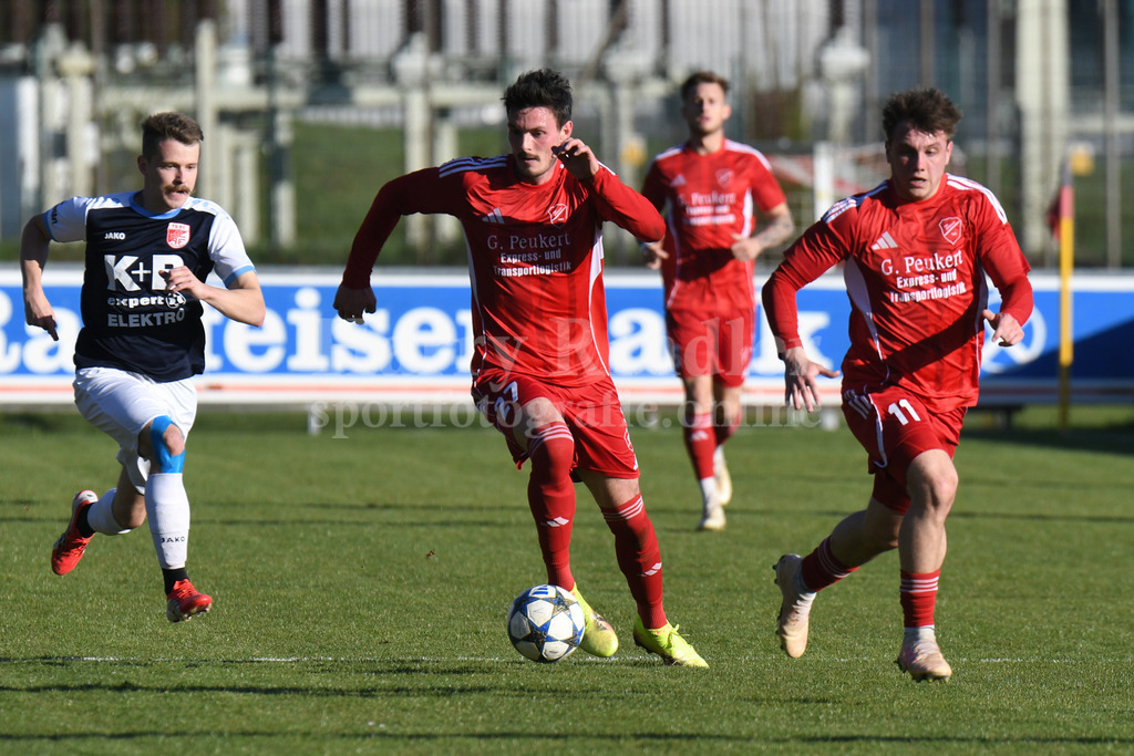 TSV Seebach : TB 03 Roding | Patrick Pfisterer (TSV Seebach #27) und Simon Griesbeck (TSV Seebach #11) - Realisiert mit Pictrs.com