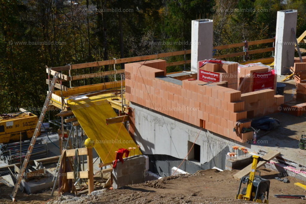 bib-lg07-mauerarbeiten-0119 | Nach LV-Leistungsgruppen sortierte Detailfotos über den Bau eines Hauses. Alle Hausbau-Bilder direkt vom Urheber und Autor der Website Haus-Selber-Bauen.com