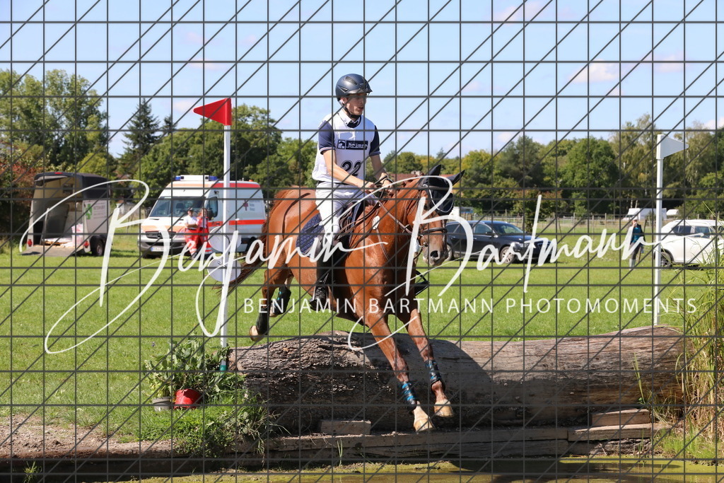 AZ2A9655 | Benjamin Bartmann Photomoments