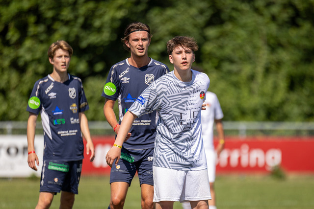 FC Scharbeutz 1 - Tema Chase Football Club I DanaCup 2026 015 | Herzlich willkommen in meiner Fotogalerie für Sportmannschaften. Schau gerne mal rein, vielleicht ist Dein Team ja auch dabei! Falls nicht, schreib mir und wir ändern das! :)  - Realisiert mit Pictrs.com