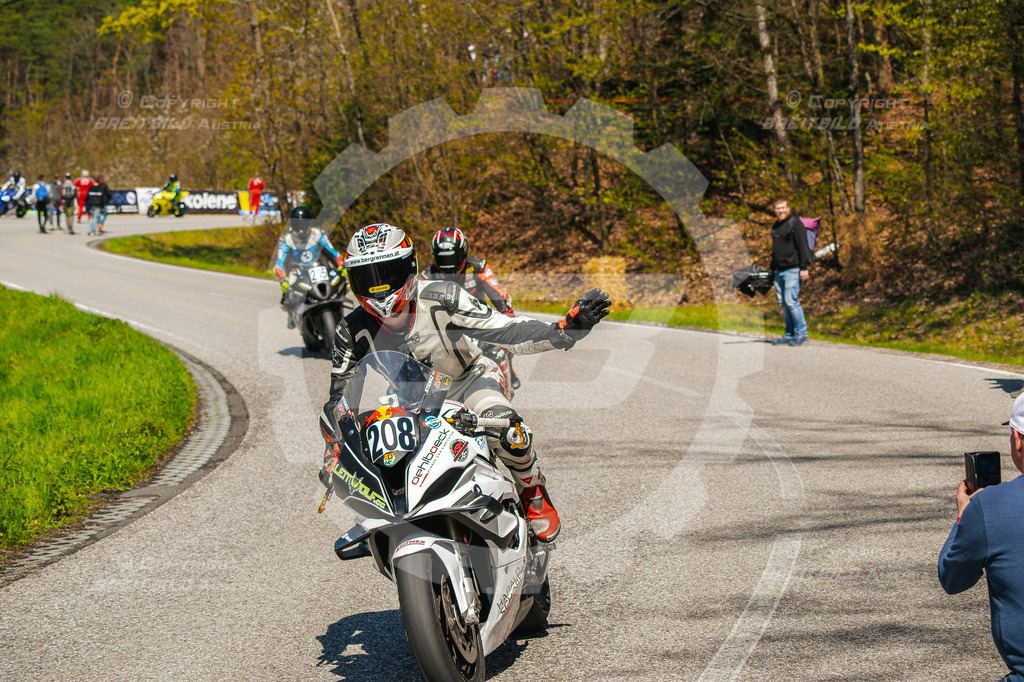 1125 - Bergrennen Landshaag2026 | BREITBILD Austria Webshop

Finde Fotos von: Breitbild, Breitbild Austria, Landshaag, Europeanbikers, KTM, BMW, Bergrennen, Bikeporn, Carporn, Bikes, Cars, Fotografie, Oberösterreich, Österreich, Berufsfotograf, Motorradteile Ganster, Julbach, Pannoniari - Realisiert mit Pictrs.com