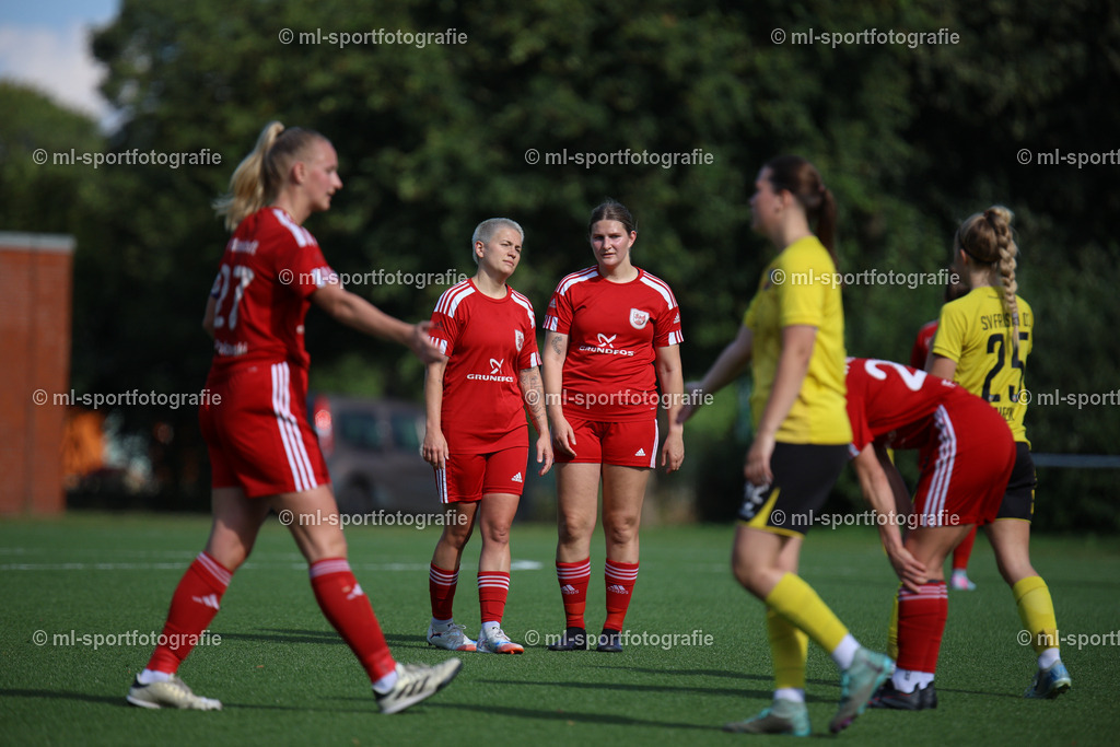 Fußball I Frauen I Saison 2025/2026 I Oberliga Schleswig-Holstein I 2. Spieltag I SV Wahlstedt - SV Frisia 03 Risum-Lindholm | ml-sportfotografie - Realisiert mit Pictrs.com