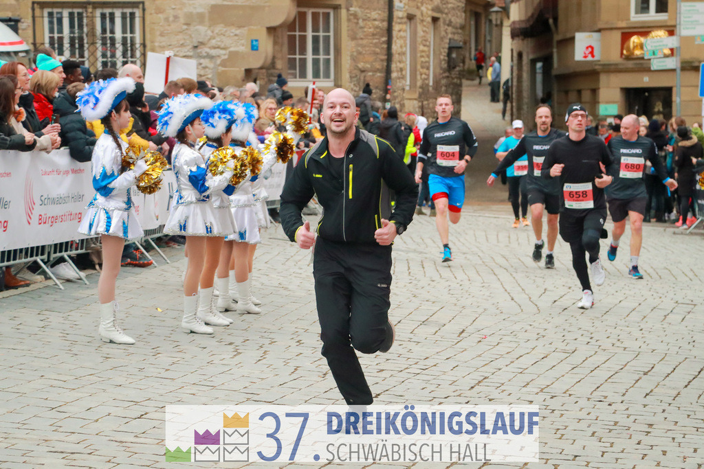 VR Bank Hauptlauf 10000m | 3 Koenigslauf 2023 - Realisiert mit Pictrs.com