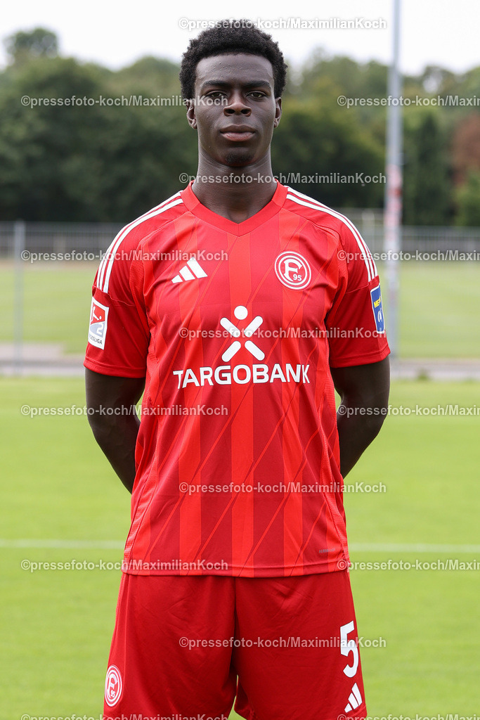 Due2BL25072401046 | Joshua Quarshie; Fortuna Düsseldorf; 2. Bundesliga, Porträttermin 2024/2025