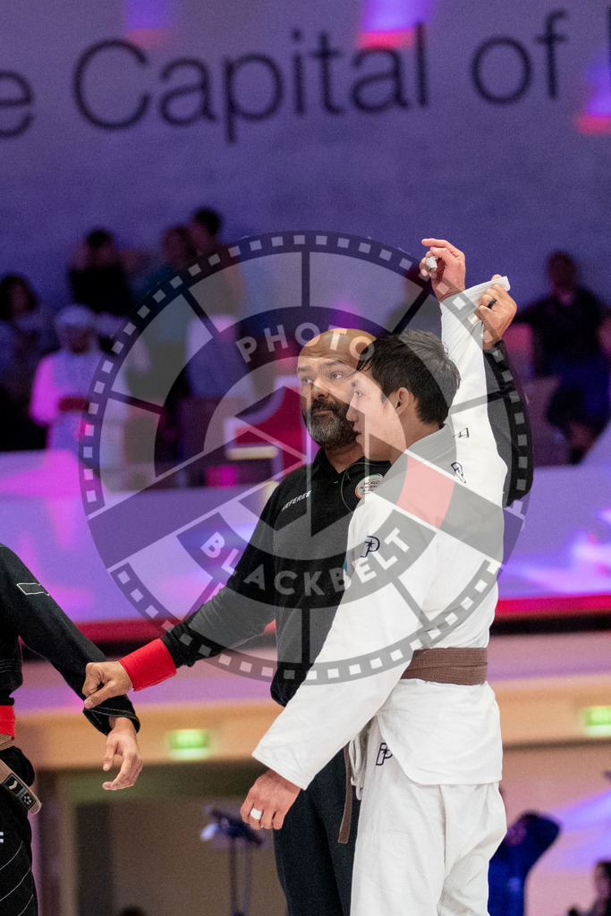 20231109PBB4918 | Fighters compete during the AJP World Professional Championship in the Mubadala Arena in Abu Dhabi, Arab United Emirates, on November 9, 2023.