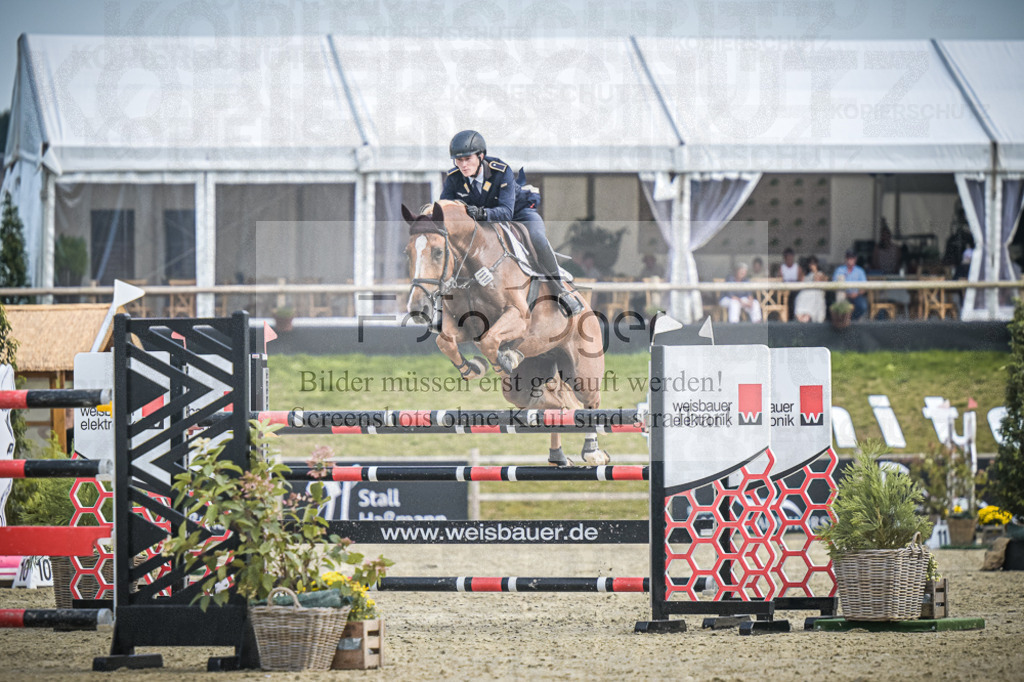 DOS_0825 | Entdecke hochwertige Reitturnierfotos von Foto Oger. Professionell, emotional und authentisch – jetzt Lieblingsmomente im Shop bestellen.Deutschlandweite Turnierfotografie. - Realisiert mit Pictrs.com