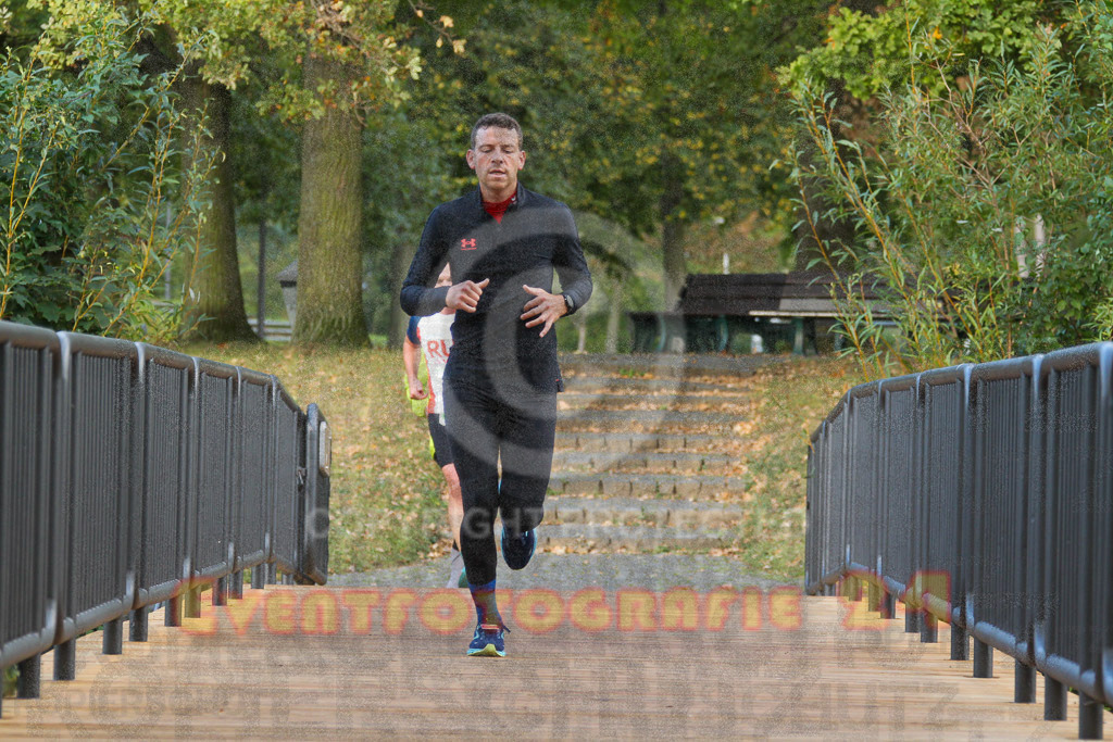 231015_1009_EV4_0785 | Sportfotografie im Rhein-Sieg Kreis, Köln, Bonn, NRW, Rheinland Pfalz, Hessen, etc. Unser Tätigkeitsfeld umfasst den Laufsport vom Volkslauf über den Marathon, Duathlon, Triathon bis zum Ultralauf wie Kölnpfad Ultra oder Schindertrail.