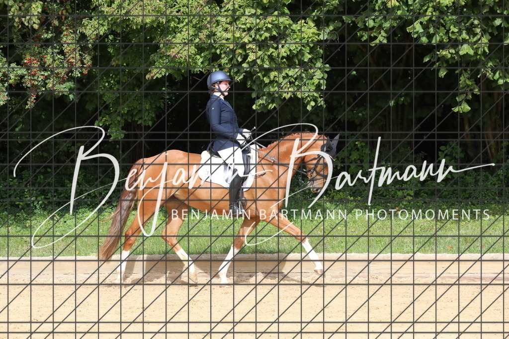 AZ2A2128 | Benjamin Bartmann Photomoments