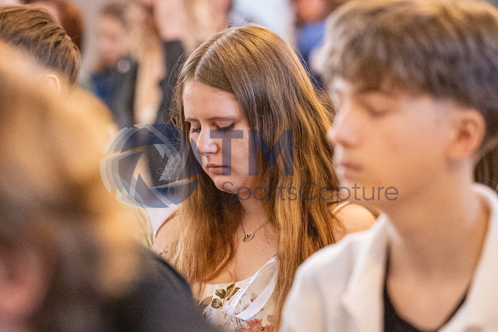 RR5M4833 | Firmung Klagenfurt-Dom 19.05.2024 8 Uhr