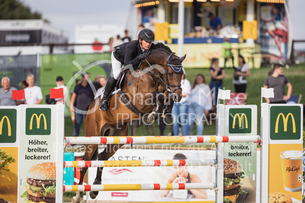 230728_BHO_2PhM2_2-780 | Deine schönsten Turniermomente als professionelle Fotos! Entdecke hochwertige Pferdesport-Fotografie im Online-Shop. Jetzt Fotos finden & bestellen!