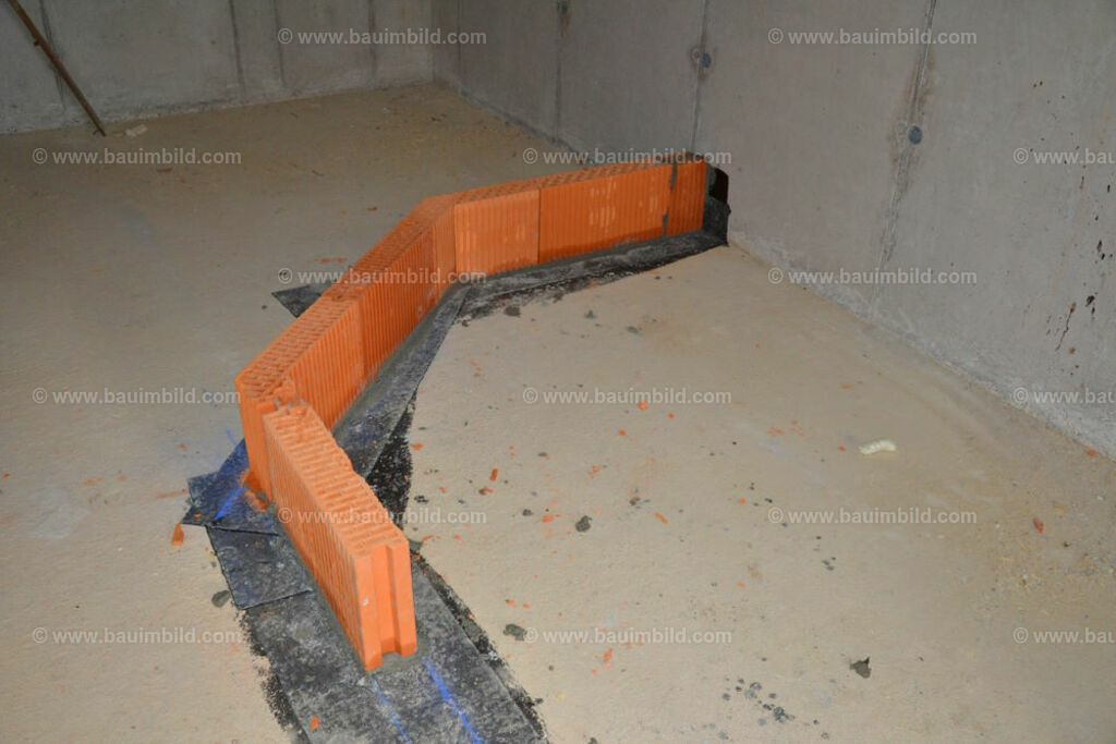 bib-lg07-mauerarbeiten-0197 | Nach LV-Leistungsgruppen sortierte Detailfotos über den Bau eines Hauses. Alle Hausbau-Bilder direkt vom Urheber und Autor der Website Haus-Selber-Bauen.com