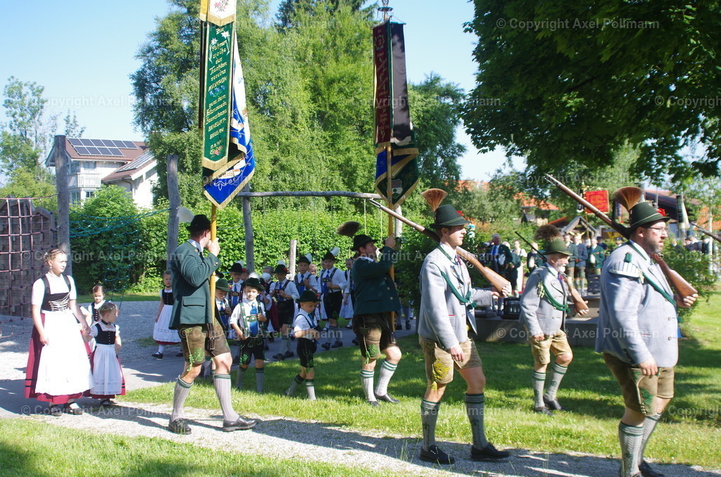 IMGP2845 | fotografiert von Axel PollmannLeonhardi Wallfahrt Benediktbeuern und Murnau, Fronleichnam, Fasching, Landschaft im Loisachtal und Benediktbeuern  - Realisiert mit Pictrs.com