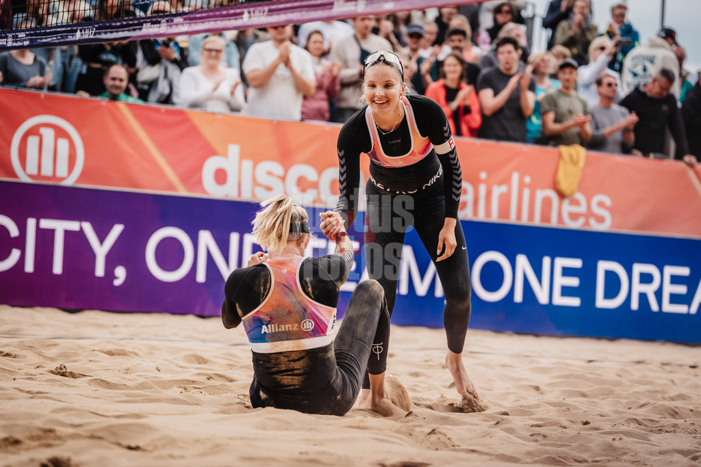 Beachvolleyball | Frauen | Allianz German Beach Tour 2025 | Tourstop Düsseldorf | 18.05.2025 | v.l. Chenoa Christ und Anna-Chiara Reformat