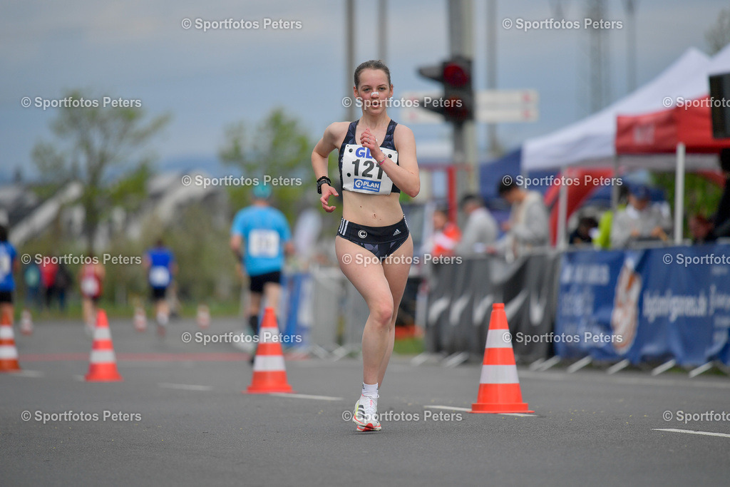 _KP19452_1 | 13.04.2025, xkaix, Leichtathletik Deutsche Meisterschaft 2025, Straßengehen v.l. Mia Bandoly (SCC Berlin) - Realisiert mit Pictrs.com