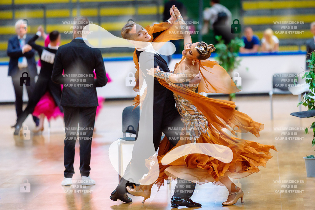 Hessen Tanzt WDSF International Open Standard 2nd (18) Yahor Boldysh _ Irina Averina (TSC Excelsior Dresden)-2025-05-17-9627 | Webshop for digital downloads and prints of dance sport, event & show photographer Julian Link - Realisiert mit Pictrs.com