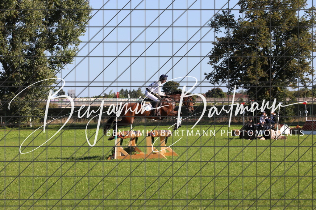 AZ2A1167 | Benjamin Bartmann Photomoments