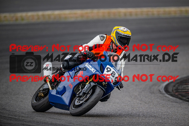 MaZZes_FotoMatrix_230719_3587 | GELB