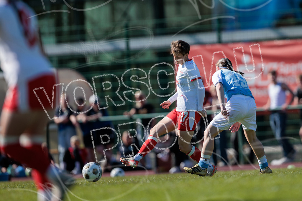 Gipfeltreffen der Frauen: Finale um den Sachsenlotto Landespokal 2026 | Am 1. Mai 2026 trafen im Endspiel des Sachsenlotto Landespokals die Frauen des Chemnitzer FC und die zweite Mannschaft von RasenBallsport Leipzig aufeinander. Vor stimmungsvoller Kulisse kämpften beide Teams ab 15:00 Uhr um die begehrte Trophäe des sächsischen Fußballs. Diese Galerie zeigt die Highlights, packende Zweikämpfe und die emotionalsten Momente des Finaltags. - Realisiert mit Pictrs.com
