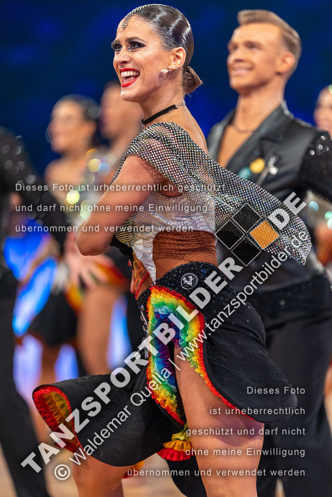 20231111-05994 | Hier finden Sie Tanz Bilder vom Latein und Standard Formationen tanzen. Sportbilder vom Tanzsport. Schöne Fotos und von Weltmeisterschaft, Europameisterschaft, Bundesliga, Regionalliga, Oberliga und Landesliga sowie von GOC Stuttgart, DanceComp, WM Bremen
