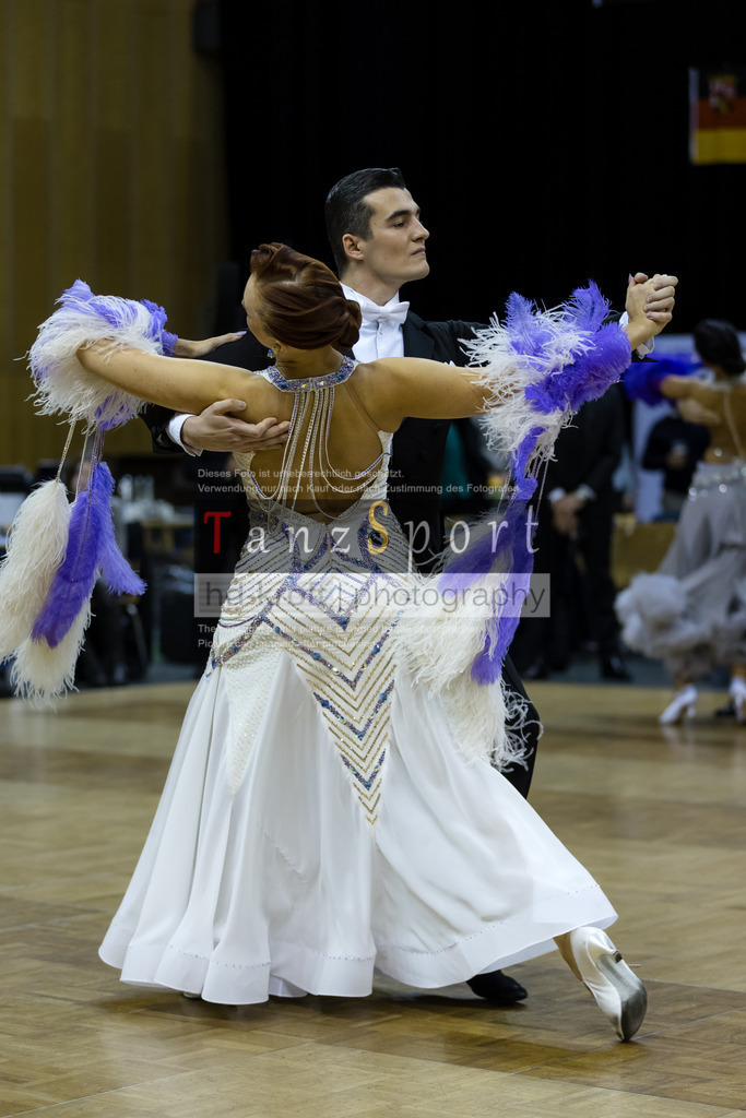 20241102_DC_HGR_Std_08722 | Tanzsportbilder, Standardtanz, Lateintanz, WDSF, DTV, LTVB, dancecomp, goc, hessen tanzt, blaues band der spree, walzer, tango, wiener walzer, slowfox, quickstepp, samba, rumba, cha-cha-cha, paso doble. jive, hd-kroft photography, turniertanzsport