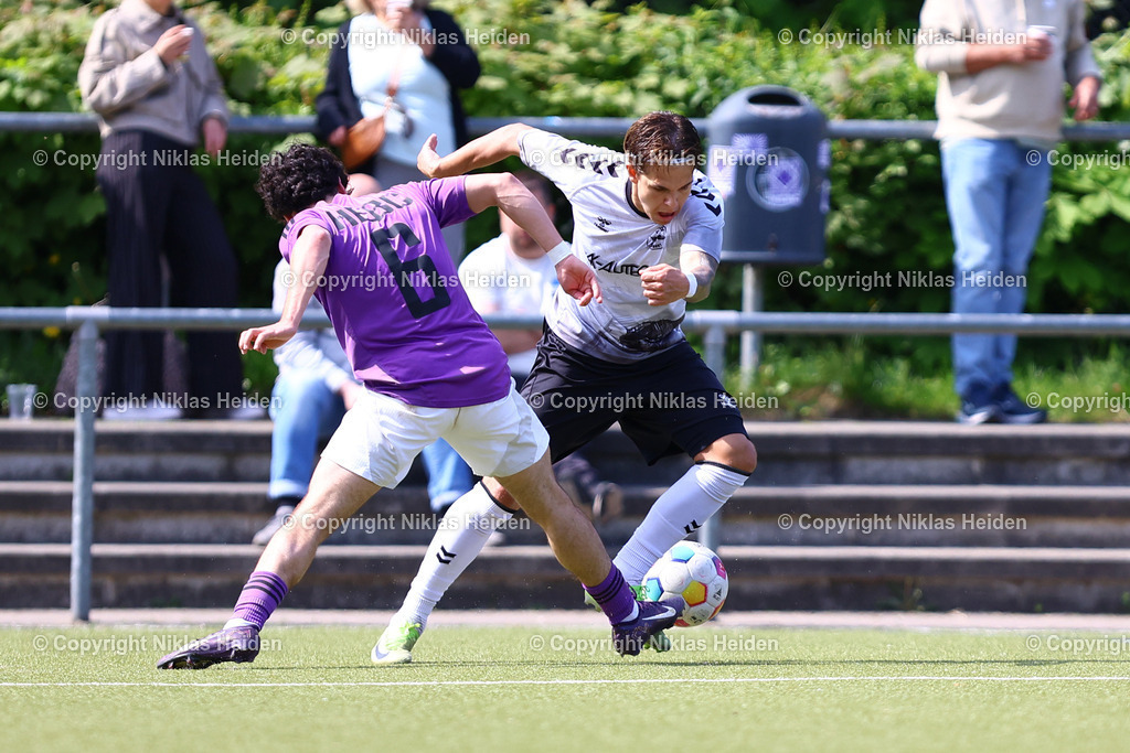 NH_HEBC_ETSVHamburg_OberligaHamburg_10052026 | #6 Luca Garcia (HEBC), #9 Nick Selutin (ETSV Hamburg)Fußball I Herren I Gamesright Oberliga Hamburg I Saison 2025-2026 I 33. Spieltag I HEBC - ETSV Hamburg I 10.05.2026 I Reinmüllersportplatz