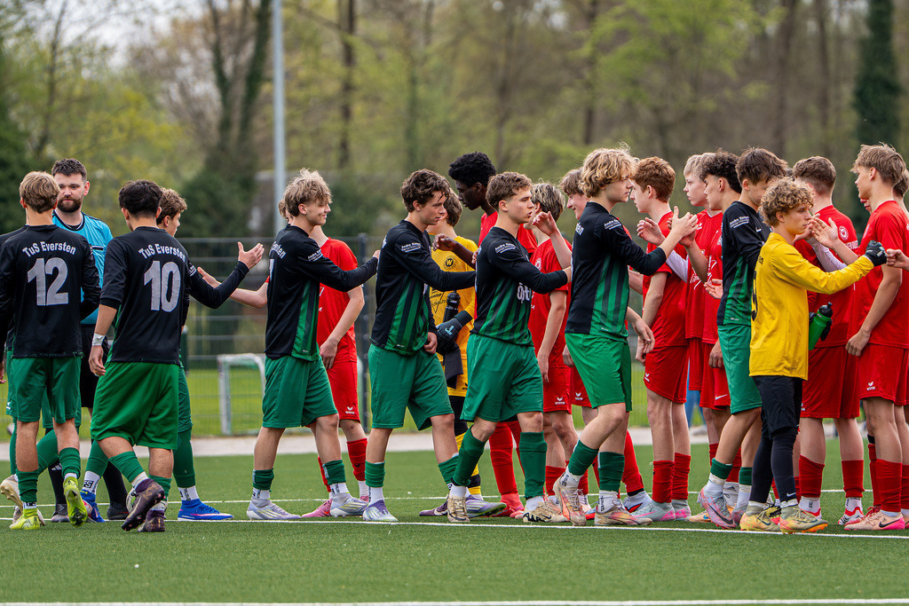 VFL Wittekind-Wildeshausen - TuS Eversten I 02522 | jns.sportfotos - Realisiert mit Pictrs.com