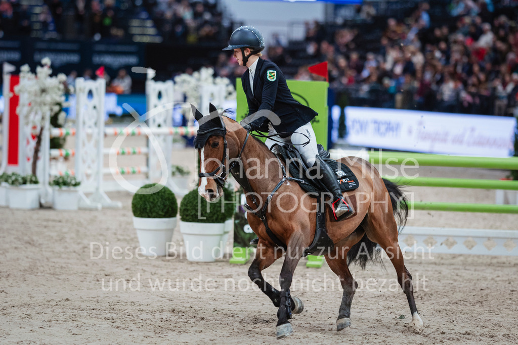 240119_Leipzig_PonyTrophy-660 | Deine schönsten Turniermomente als professionelle Fotos! Entdecke hochwertige Pferdesport-Fotografie im Online-Shop. Jetzt Fotos finden & bestellen!