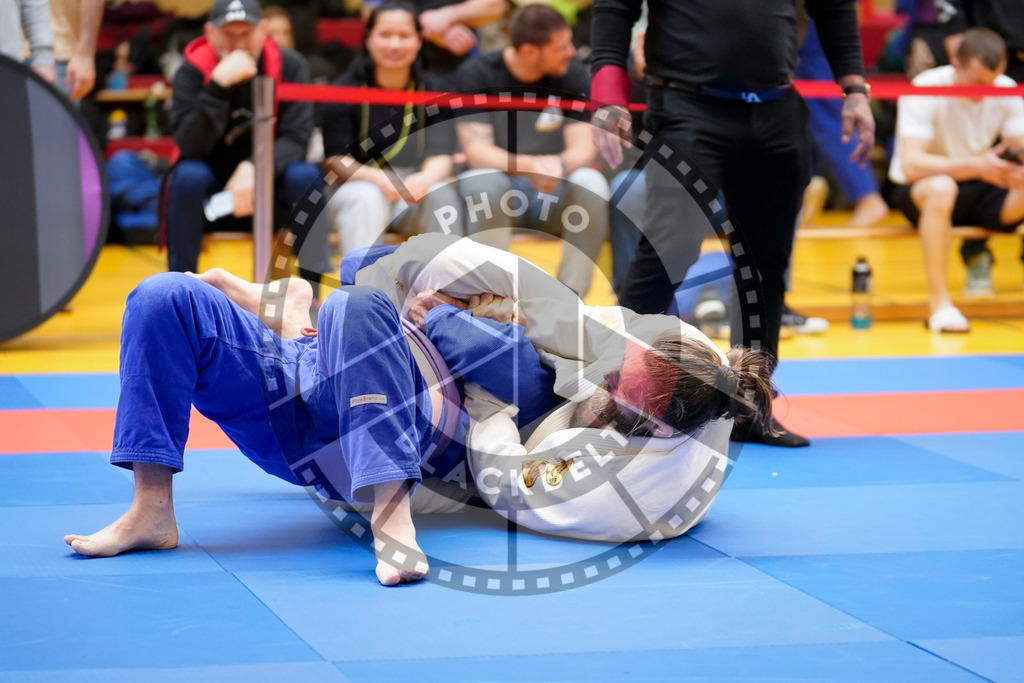 20240203PBB07693 | Fighters compete during the Brazilian Jiu-Jitsu Championship of the AJP Tour in Maintal by Frankfurt am Main, Germany, on February 2, 2024.