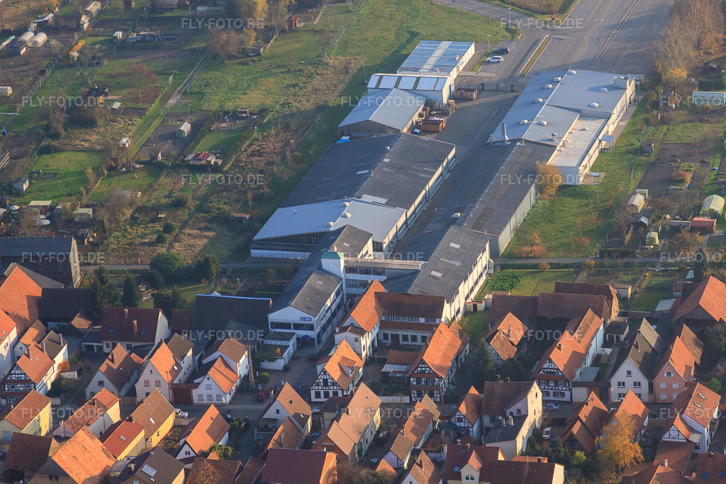 Luftbild: DBK Erweiterung in den Unterkandler Gärten in Kandel im Bundesland Rheinland-Pfalz in Deutschland. Foto: IMG_46423.jpg vom 12.11.2011 durch Werner Riehm/FLY-FOTO.de