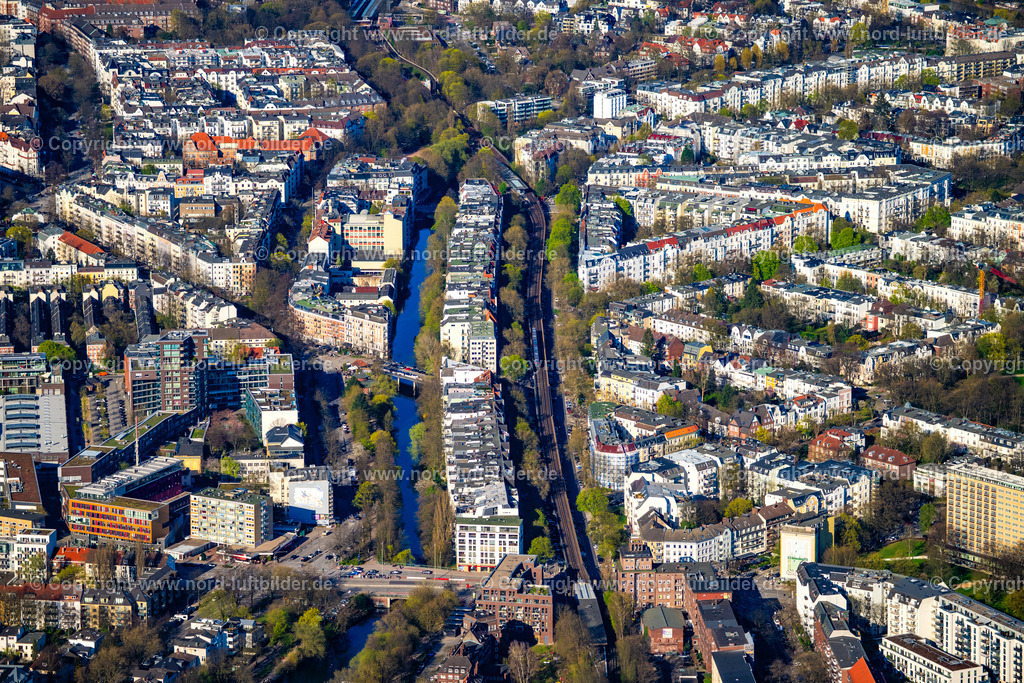 Hamburg_Eimsbüttel_Isebekkanal_Klosterallee_ELS_424060425 | HAMBURG 06.04.2025 Kanalverlauf und Uferbereiche des Verbindungs- Kanales " Isebekkanal " an der Straße Lehmweg in Hamburg, Deutschland. // Canal course and shore areas of the connecting canal " Isebekkanal " on street Lehmweg in Hamburg, Germany. Foto: Martin Elsen