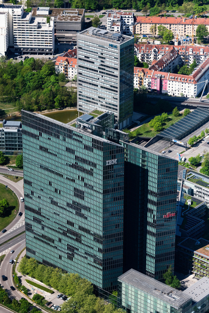 dr__0063784.jpg | MüNCHEN 29.04.2025 Hochhaus- Gebäudekomplex " HighLight Towers " an der Mies-van-der-Rohe-Straße - Walter-Gropius-Straße im Ortsteil Schwabing-Freimann in München im Bundesland Bayern, Deutschland. Weiterführende Informationen bei: Aareal Bank AG,  Colliers International Deutschland Holding GmbH,  Commerz Real AG,  Design Offices München Highlight Towers,  Deutsche FOAMGLAS GmbH,  JAHN ARCHITECTURE, Inc.,  KanAm International GmbH,  STRABAG AG. // High-rise building complex " HighLight Towers " on corner Mies-van-der-Rohe- und Walter-Gropius-Strasse in the district Schwabing-Freimann in Munich in the state Bavaria, Germany. Further information at: Aareal Bank AG,  Colliers International Deutschland Holding GmbH,  Commerz Real AG,  Design Offices Muenchen Highlight Towers,  Deutsche FOAMGLAS GmbH,  JAHN ARCHITECTURE, Inc.,  KanAm International GmbH,  STRABAG AG. Foto: Daniel Reiter
