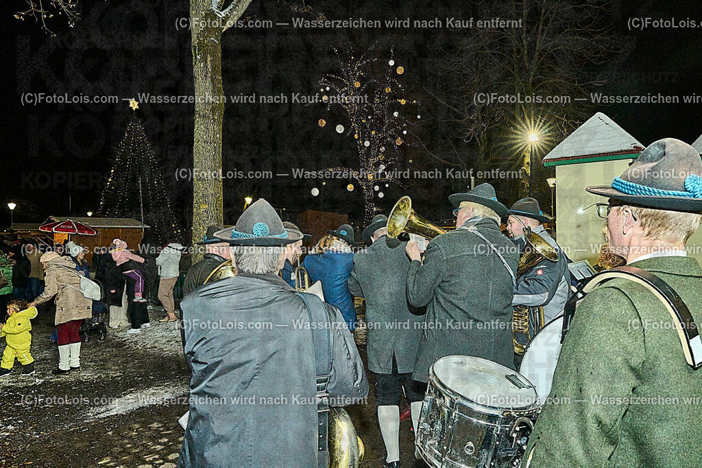 ALP9318_Wieselburger ADVENT_Musikverein | (C)FotoLois.com, Alois Spandl, Wieselburger Advent, Wintersonnenwendfeier mit Umzug durch die Stadt, Sonnenwendfeuer und Perchtenlauf mit Show im Schlosspark, Mitwirkung der Partnergemeinde EINBECK, Sa 17. Dezmber 2022.