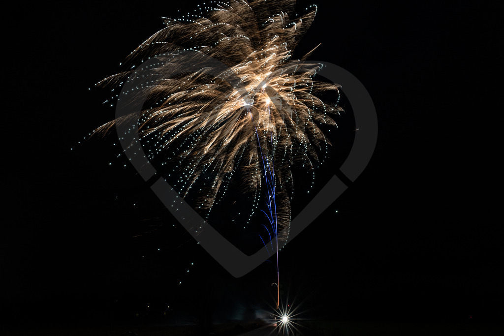 20260101_001601_Silvesterfeuerwerk | aloa-fotografie - Realisiert mit Pictrs.com