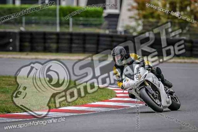 pubi2742 | Professionelle Fotos von Sportveranstaltungen, aber auch Hochzeiten und anderen Events. - Realisiert mit Pictrs.com