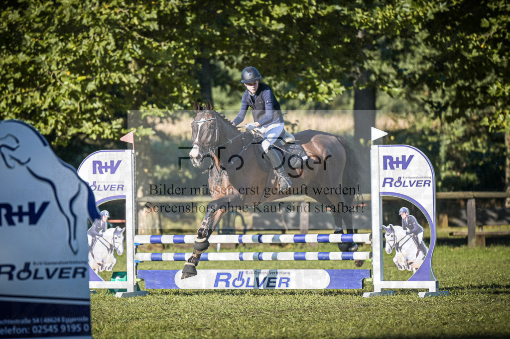 DOS_0430 | Entdecke hochwertige Reitturnierfotos von Foto Oger. Professionell, emotional und authentisch – jetzt Lieblingsmomente im Shop bestellen.Deutschlandweite Turnierfotografie. - Realisiert mit Pictrs.com