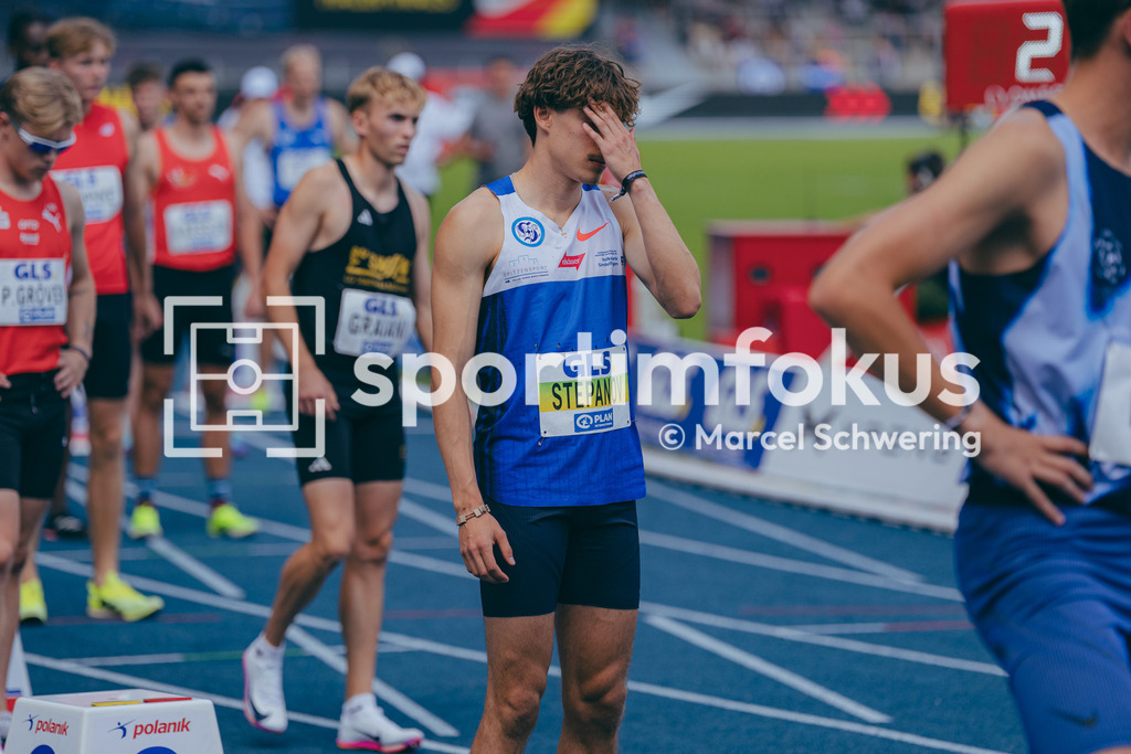 Deutsche Meisterschaften der Frauen und Männer 2026 | Alexander Stepanov, VfL Sindelfingen, 800-Meter-Lauf, Halbfinale, Deutsche Meisterschaften der Frauen und Männer 2026, Lohrheidestadion Bochum-Wattenscheid, 25.07.2026. Foto: Marcel Schwering / sportimfokus - Realisiert mit Pictrs.com