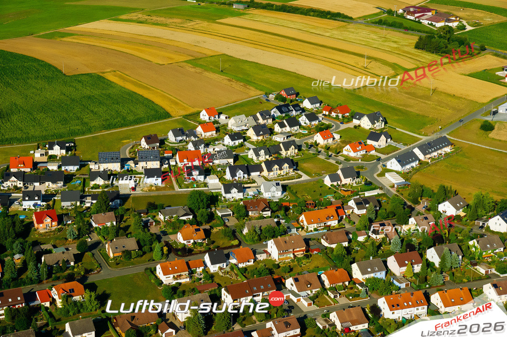 Die Luftaufnahme der Stadt Mistelgau wurde vom UL-Flugzeug heraus erstellt ( keine Drohne )- hohe Auflösung für beste Qualität