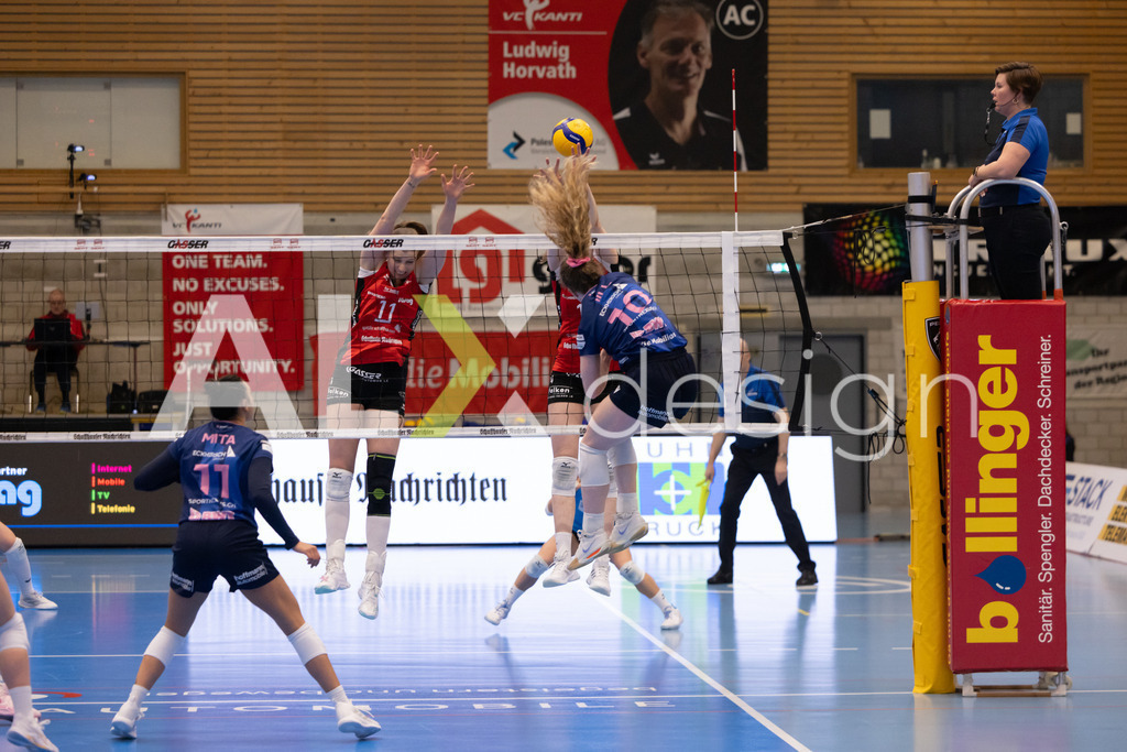 Volleyball I Frauen I Saison 2025-2026 I Volleyball NLA | Women I 1/2 Finals I  VC Kanti Schaffhausen - Sm'Aesch Pfeffingen I 07.03.2026 | 10 Jillian Gillen (USA) (Sm'Aesch Pfeffingen) – Außenangriff - Realisiert mit Pictrs.com