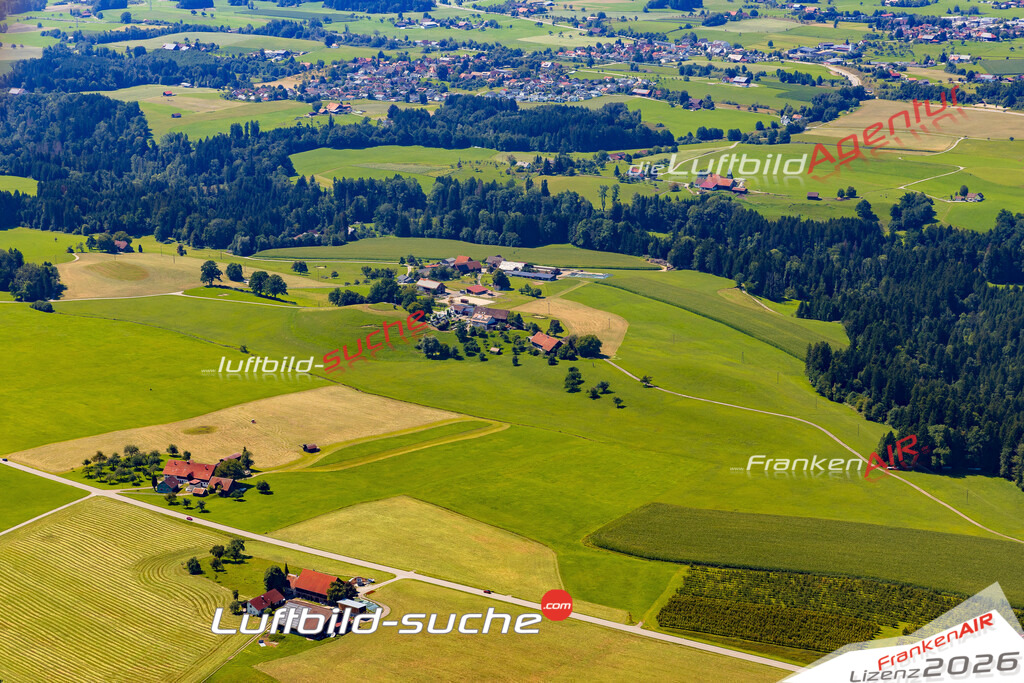 Klassische Luftaufnahme ohne Drohne zeigt:Immen bei Sigmarszell - Die Luftbildaufnahme wurde 2025 vom UL-Flugzeug heraus erstellt ( keine Drohne ) - Hochauflösende Luftaufnahme -Nicht vergleichbar mit Google Maps oder Satelittenbilder- Die Geschenkidee !Mit Lizenz und Bildrechte bestellbar