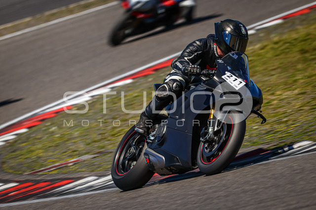 0211-260526NBR-022_211 | Deine Full-Service-Agentur für ✔️Videoproduktionen und ✔️Motorsportfotografie Jetzt Angebot anfragen!