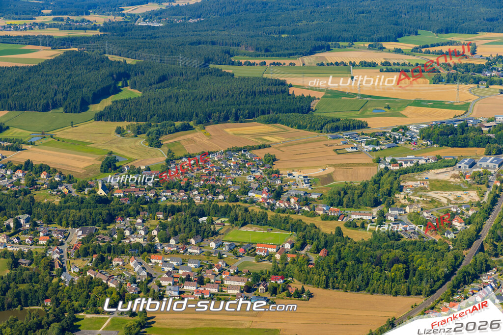 Luftaufnahme von Marktleuthen Vs Google Maps- Die Luftaufnahme wurde 2025 vom UL-Flugzeug heraus erstellt ( keine Drohne ) - Hochauflösende Luftaufnahme - für professionelle Ausdrucke geeignet. Die Geschenkidee !Mit Lizenz und Bildrechte bestellbar