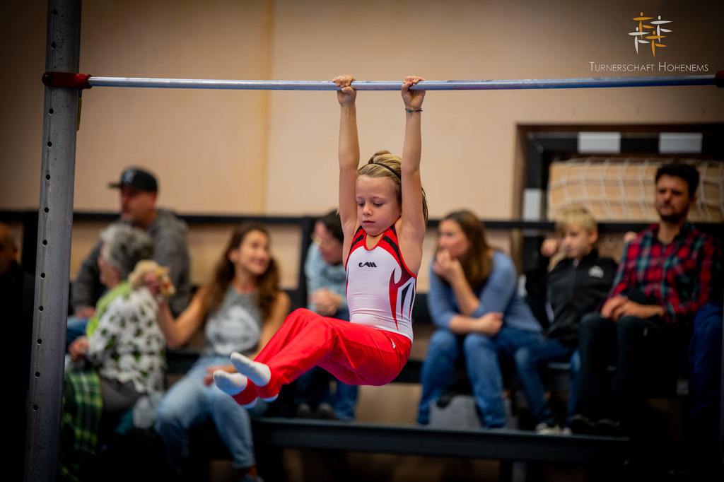 Promo-464 | "Fussifoto.com – Ihr Ansprechpartner für hochwertige Fotografie! Entdecken Sie kreative Bilder und professionelle Dienstleistungen. Kontaktieren Sie uns für Ihre Projekte!"