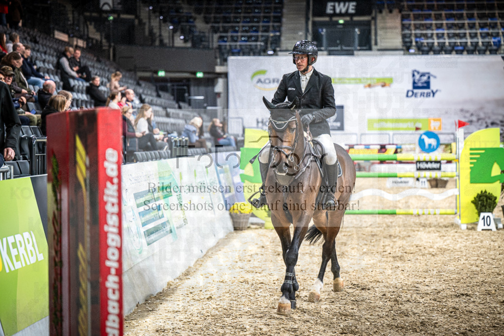DOS_0331 | Entdecke hochwertige Reitturnierfotos von Foto Oger. Professionell, emotional und authentisch – jetzt Lieblingsmomente im Shop bestellen.Deutschlandweite Turnierfotografie. - Realisiert mit Pictrs.com